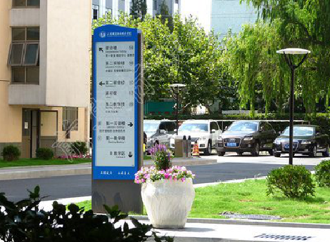 荔浦哪些因素影响宣传栏的制作？